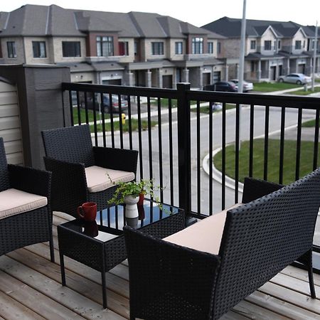 Have Whole House To Yourself Thorold Esterno foto