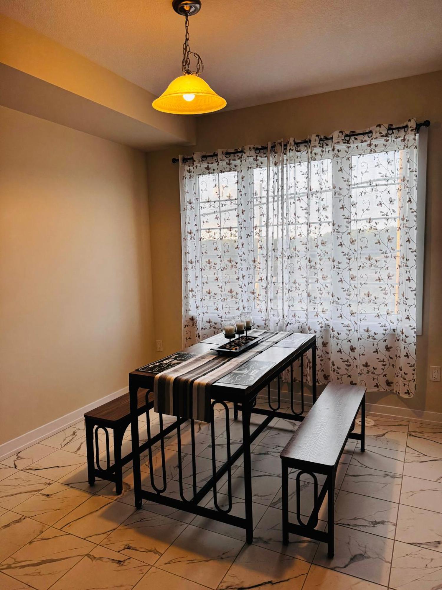 Have Whole House To Yourself Thorold Esterno foto